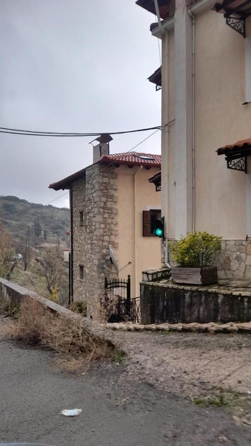 ζέφη Arachova